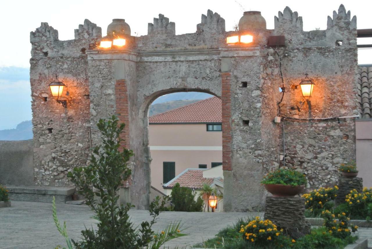 Villa Tranquilla Riposto ภายนอก รูปภาพ